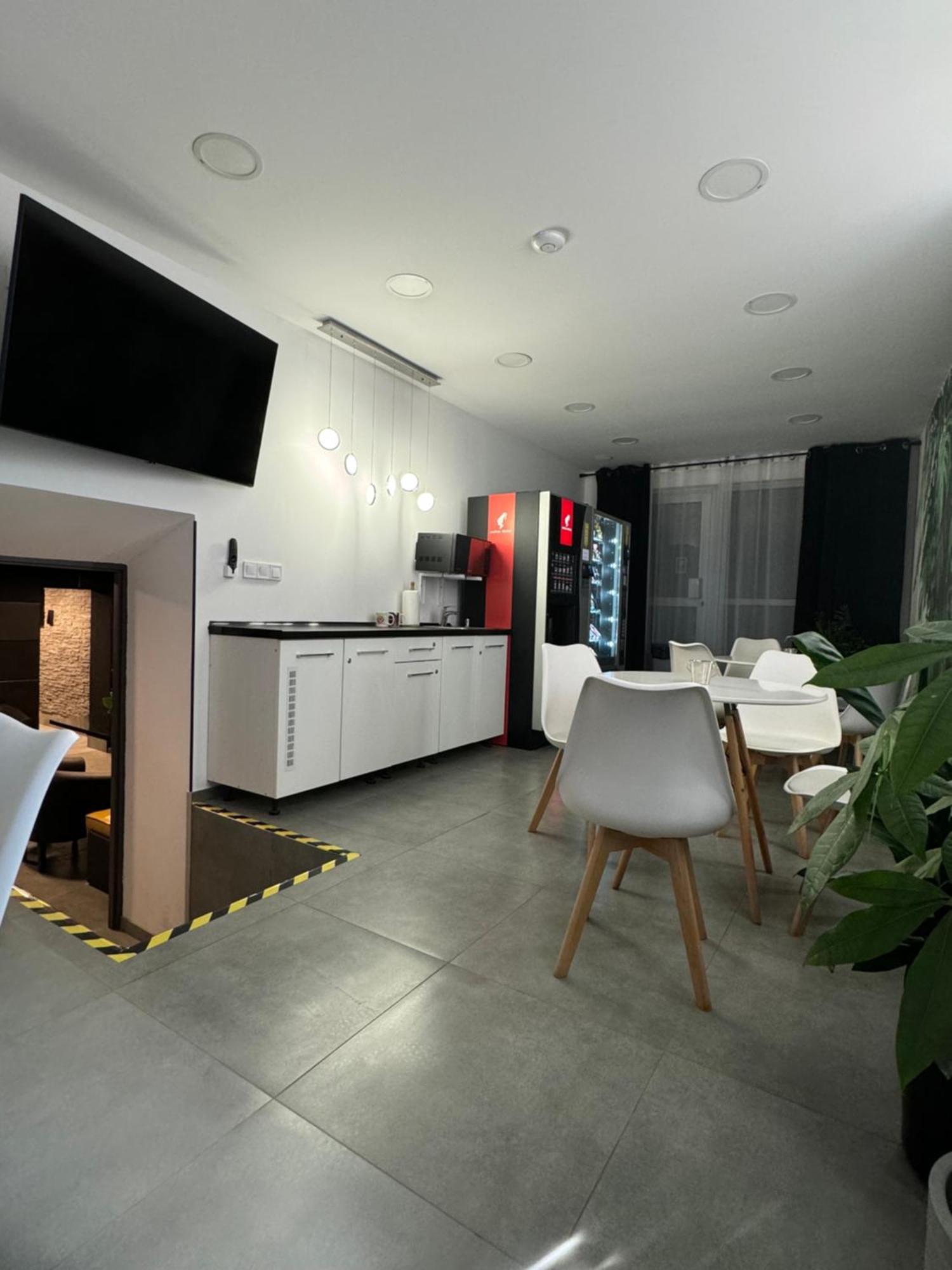 Fortisline Pokoje Z Klimatyzcja Sauna Apartment Opole Exterior photo